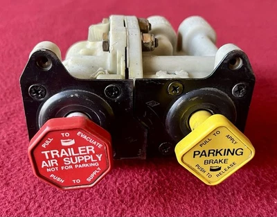 Válvula de freno de estacionamiento Bendix MV 2 Kenworth Freightliner Peterbilt W900a 359 mv2 Foto 1 de 4