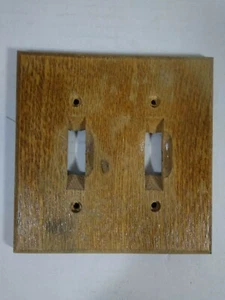 1 Solid Oak Double Light Switch Plate Cover with Metal Back (16V) - Picture 1 of 2