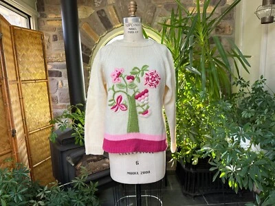 Suéter Cuello Redondo Lana Bordada Marfil y Rosa Años 70 Vintage Foto 1 de 4