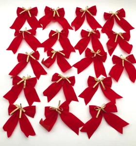 Vintage Christmas Red Velvet Bows 18 Count - Picture 1 of 8