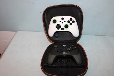 Controlador de juegos Power A Fusion Pro 2 con cable mapeable para Xbox One X PC con FUNDA Foto 1 de 4