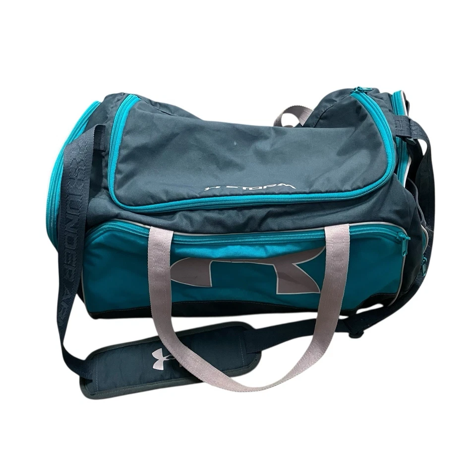 Bolsa de viagem Under Armour Storm cinza e azul-petróleo com compartimento de sapatos viagem noturna - Imagem 1 de 4
