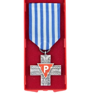 4633 WW2 AUSCHWITZ HOLOCAUST SURVIVOR CROSS MEDAL POLAND JEWISH RP - Picture 1 of 6