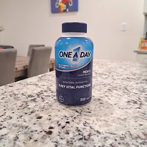 One A Day Multivitaminico Uomo 300 Compresse VENDITORE UK - Foto 1 di 6