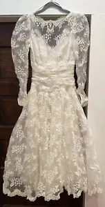 80er Jahre Spitze Brautkleid kurz wadenlang gewellter Saum Mori Lee Morilee Größe 10 - Bild 1 von 7