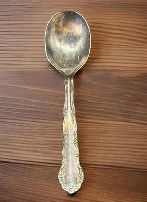 Tenedor de colección para bebé niño pequeño enchapado en plata Rogers Oneida Flirtation 1881 1959 Foto 1 de 4