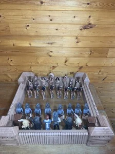 "SELTENES VINTAGE COWBOYS VS INDIANER SCHACHSET - großes Keramik-Set 24,5"" x 24,5"" - Bild 1 von 12