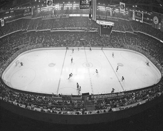 1973 BOSTON GARDEN Glossy 8x10 Photo Hockey Print Ice Rink Poster - Image 1 of 1