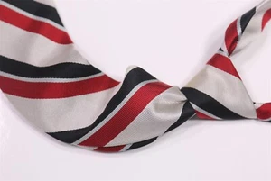 J. Corbata Press Cambridge Old Tonbridge plateada negra roja a rayas sarga de seda - Imagen 1 de 6