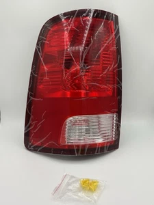 Luz trasera de freno izquierda para Dodge Ram 1500 2500 3500 2009-2018 - Imagen 1 de 5