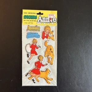Vintage Little Orphan Annie Three Dimensional Sticker Set 1981 ungeöffnet - Bild 1 von 3