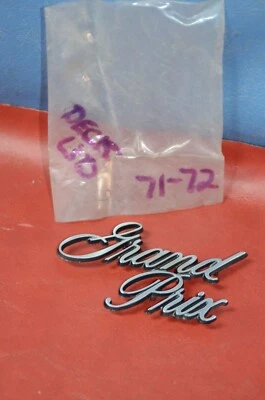 Placa de identificação emblema emblema placa de identificação Pontiac Grand Prix tampa porta-malas GM 9835450 NOVO NA CAIXA 1971-72 - Imagem 1 de 4