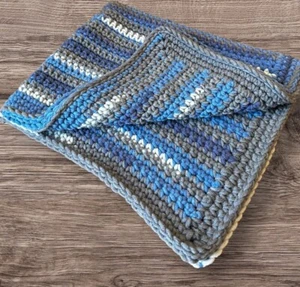 Hand Crochet Baby Blanket Brand New Car Seat Crib Moses Basket 26"x28" New - Picture 1 of 4