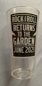 FOO FIGHTERS SOUVENIR CUP MSG NYC 2021 ROCK & ROLL RETURNS TO GARDEN BEER LMTD - Picture 1 of 6