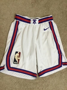 Nike Philadelphia 76ers Sixers Men 34 M Hardwood Classics White Swingman Shorts - Picture 1 of 7
