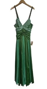 VESTIDO DE CÓCTEL MANDALAY Adornado Cuentas Salvia Talla 10 Nuevo con Etiquetas - Imagen 1 de 6