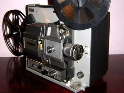 PROYECTOR DE PELÍCULA Bell & Howell 466A DOBLE 8mm Velocidad Ajustable y Lento ~Reparado~ Foto 1 de 4