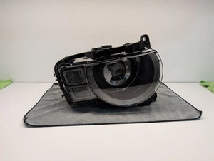 2020 2023 LAND ROVER DEFENDER HEADLIGHT OEM RH RIGHT SIDE PROJECTOR LED LR181377 - Picture 1 of 13