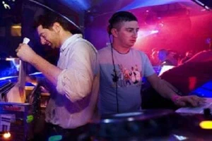 Layo & Bushwacka Live Tech House DJ-Sets Compilation (1999 - 2025) - Picture 1 of 9