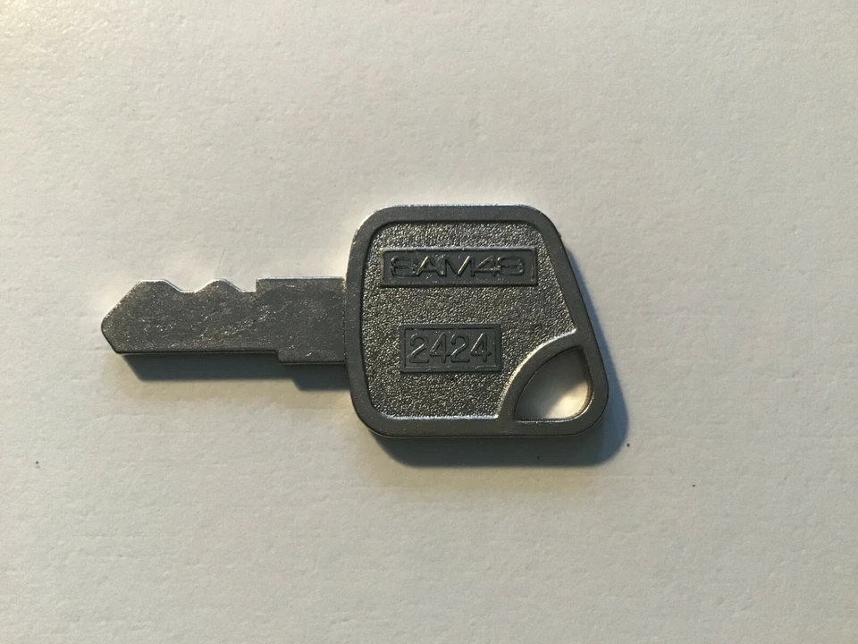 SAM4S 900 SAM4S ER-920, ER-925, ER-940 ER-945 Drawer Key 2424