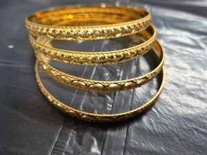 22k gold plated bangles size 2 .10 guarantee of not changing color - Picture 1 of 4