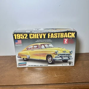 Chevy Fastback 1952 kit modelo Lindberg hecho en EE. UU. caja abierta - Imagen 1 de 3