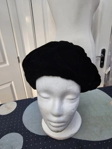 Vintage Samt schwarz Rosette Totenkopf Kappe Turban Mütze - Bild 1 von 13
