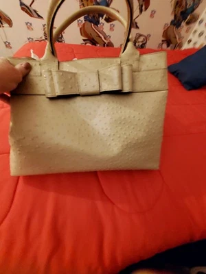 Bolso de mano KATE SPADE de cuero de avestruz genuino. Color Bronceado Excelente Estado Foto 1 de 4
