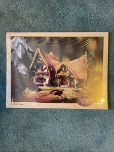 WDCC Disney Enchanted Places Seven Dwarf’s Cottage Print 12x9 - Picture 1 of 1