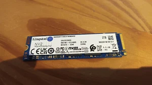 Kingston NV2 2TB M.2 NVMe Interne SSD (SNV2S/2000G) - Afbeelding 1 van 4