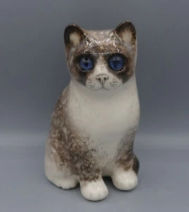 Winstanley Cats - Grey & White Cat Size 1 - Signed - Glass Eyes - British Made - Picture 1 of 6