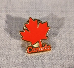 Canada Maple Leaf Red White Gold Toned Vintage Lapel Pin - Picture 1 of 3