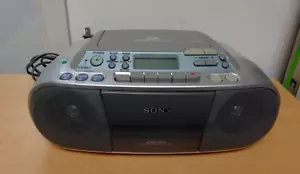 Sony CFD-S01 AM FM Radio Cassette Recorder CD Player Portable Boom Box TESTED - Picture 1 of 4