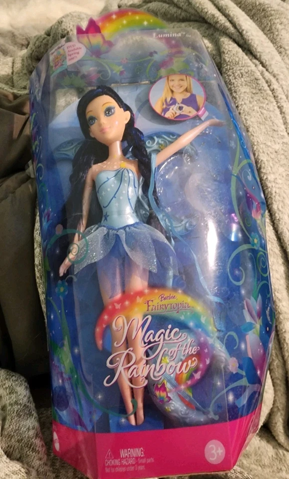 Nuevo en caja Barbie FAIRYTOPIA LUMINA 2006 Muñeca de hadas Magic Of The Rainbow NRFB Foto 1 de 4