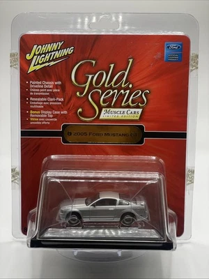 2005 Ford Mustang GT 2006 Johnny Lightning Gold Series Muscle Cars - Image 1 of 4