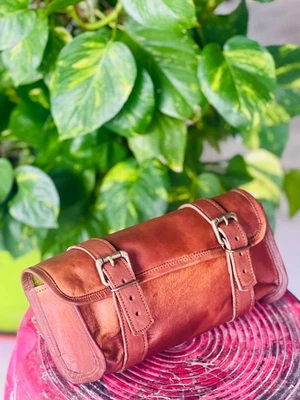 Genuine Goat Leather Vintage Motorcycle Buckle Closure Nourished Bag Best New - Image 1 of 4