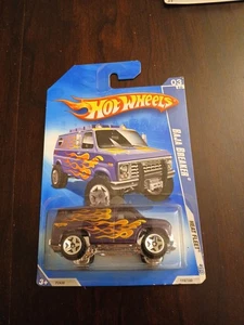 2008 Hot Wheels HW Heat Fleet 3/10 Baja Breaker Van 119/190 Purple w/Flames NIP - Picture 1 of 2