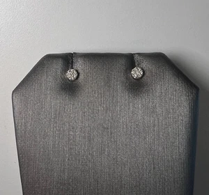 Aretes de diamantes Gabriel & Co. de oro blanco de 14 quilates - Imagen 1 de 4