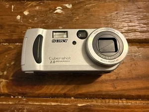 Sony Cyber-shot DSC-P51 Digital Still Camera 2.0 megapixels Tested - Picture 1 of 4