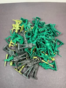 Plastic Soldier Military WWII 2" Model Diorama Figure LOT 1/32 #35 - Picture 1 of 7