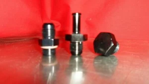 Aeromotive 13129 Regulator FITTING Kit (1) 6-AN (1) PLUG (1) BARBED FITTING - Picture 1 of 1