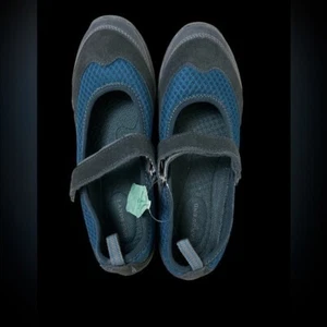 Lands' End Blue and Gray Nature Tex 70 with Cushioned Footbed 8.5 NWT - Picture 1 of 10