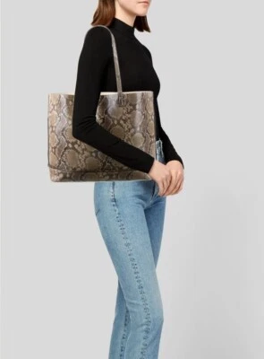 Bolso de Mano Henri Bendel South Street CarryAll Snake Caqui 340B Talla XL Ret: $350 Foto 1 de 4