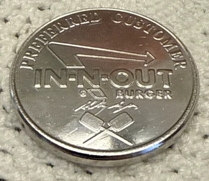 IN-N-OUT Burger Commemorative 1997 Burger Coin Token - Picture 1 of 3
