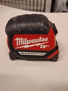milwaukee 25 ft. compact magnetic tape measure - Picture 1 of 5