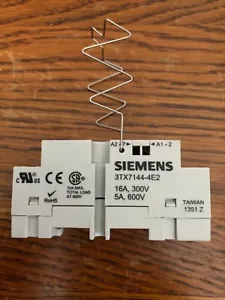 Siemens Octal Socket (Touchsafe) DIN rail mountable 3TX7144-4E2 - Picture 1 of 3
