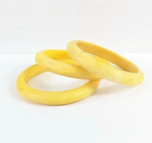 Lot Of 3 Plastic Vintage Bracelets Bangles Marbled yellow set stack - Bild 1 von 6
