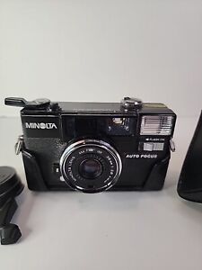 Minolta Hi-Matic AF2 | 35mm Point & Shoot Film Camera With Lens Cap And Case