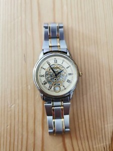 fossil damenuhr skelett