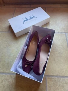 NEU Wiesnkönig Pumps Schuhe Tracht Dirndl 39 Weinrot/silber Herz Schleife NP 150 - Bild 1 von 12